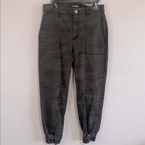 Express Women Dark Gray Cropped Straight High Rise Pants Size 8